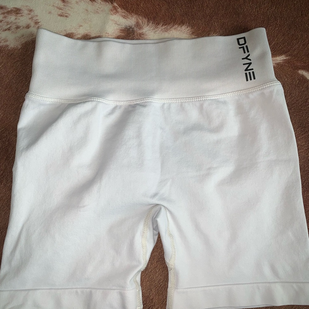 White Athletic Compression Shorts with Elastic Waistband